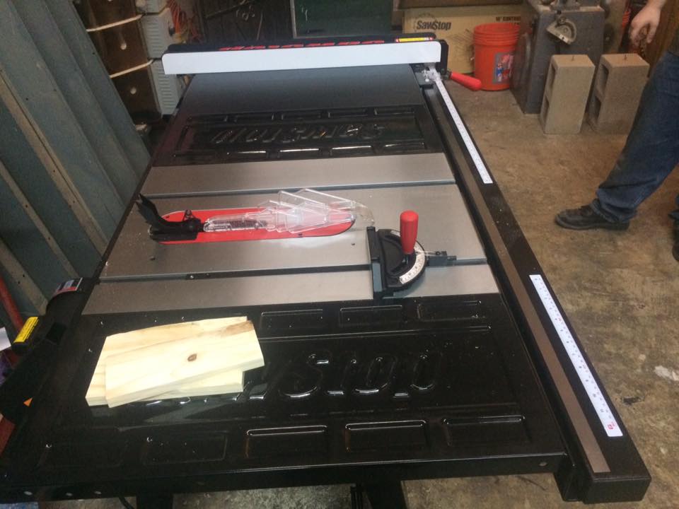 Table saws and more tools to build your projects at 10BitWorks Makerspace